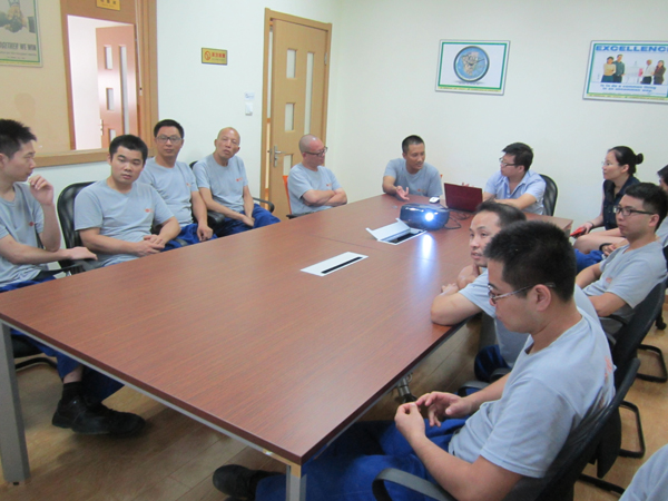 j9九游会员工参加培训