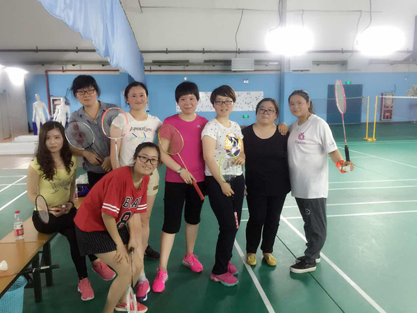 j9九游会环保工会组织羽毛球活动