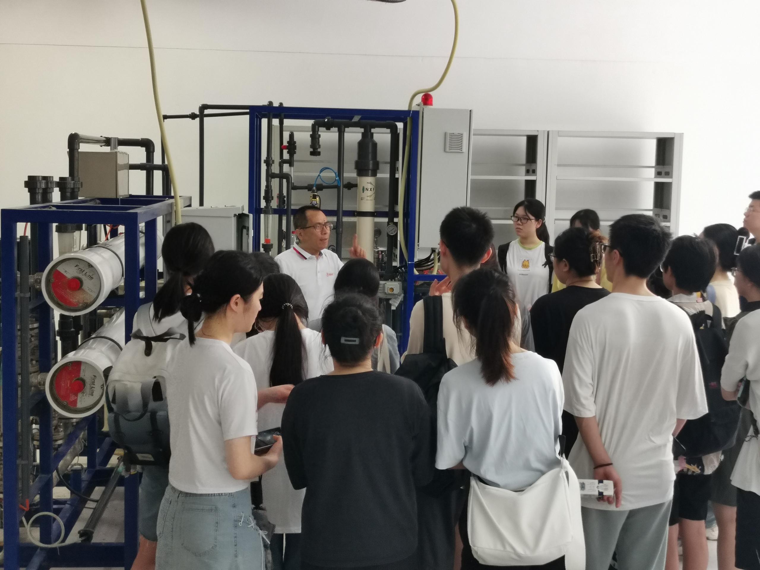 校企合作不断线  企业课堂不停学 | 重庆j9九游会走进重庆工商大学