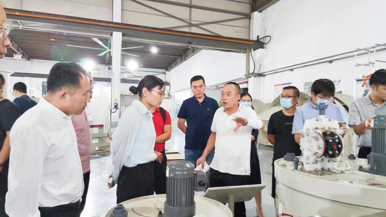 苏州市产业园发展促进会产业协会一行莅临j9九游会交流合作