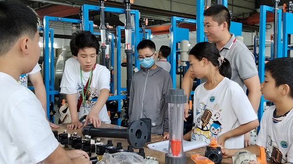 研学活动 | 小脚步踏进新世界！走进j9九游会探秘废水都去哪了？
